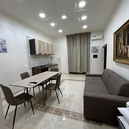 Апартаменти Dora House Valentino Неаполь Екстер'єр фото
